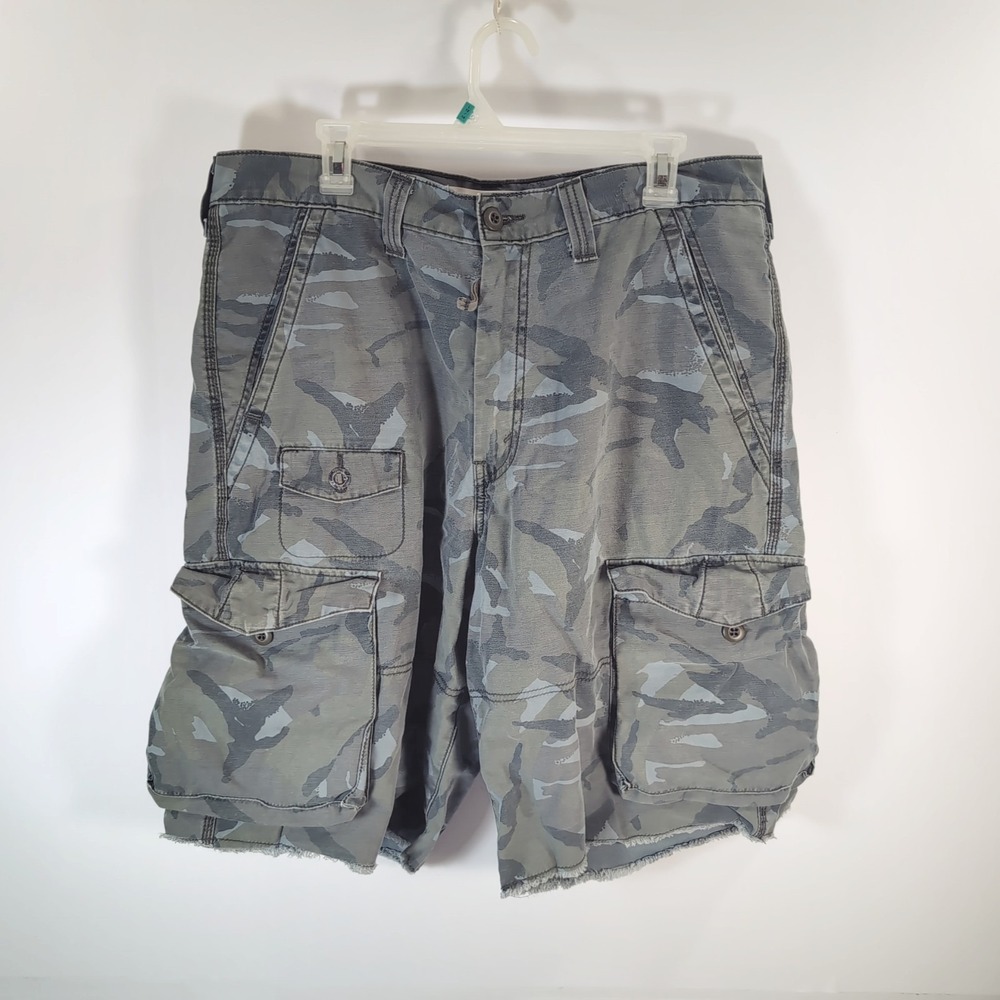 Vintage Mens Levis Shorts Workwear Cargo Army Military Camo Cut Off Size W36 Y2K